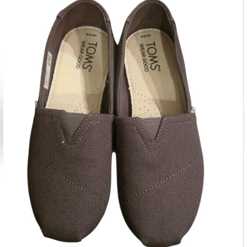 NWOT TOMS Brown Shoes Womens Sz 5
